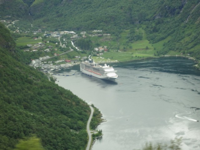 Hurtigruten_2015-06-18_14-11-1